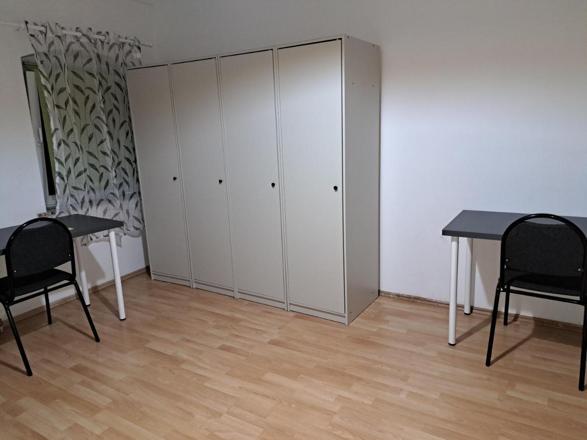 Simostay Halle  Eksteriør billede