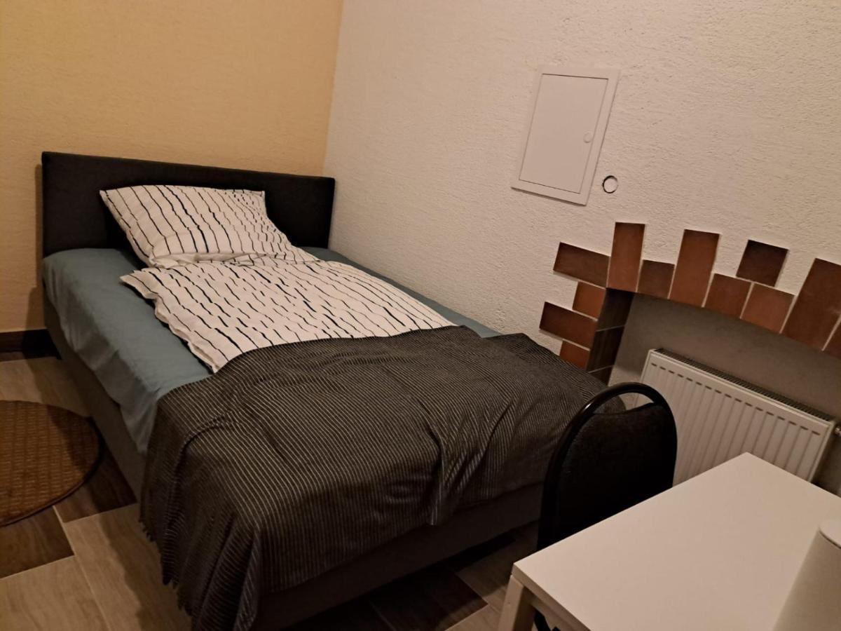 Simostay Halle  Eksteriør billede