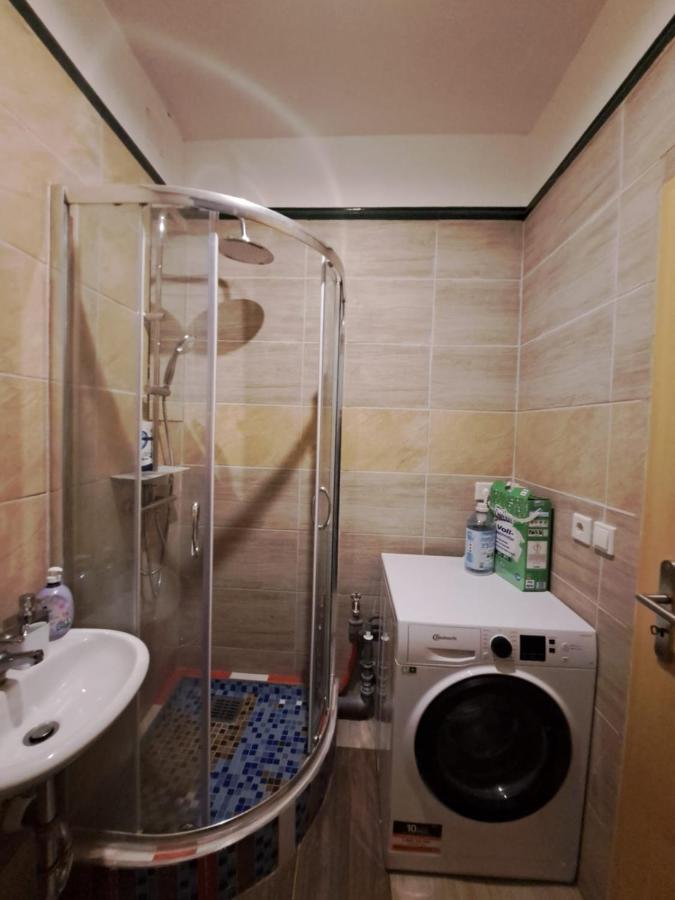 Simostay Halle  Eksteriør billede